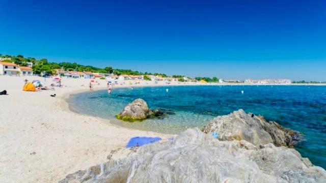 Les Pieds Dans Le Sable Apartment Argeles-sur-Mer Luaran gambar